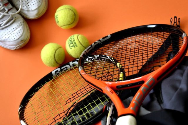 tennis-3554019_1280-1-