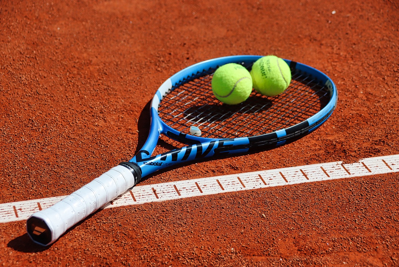 テニスの左利き対策5選！サウスポー特有の対処法を紹介！